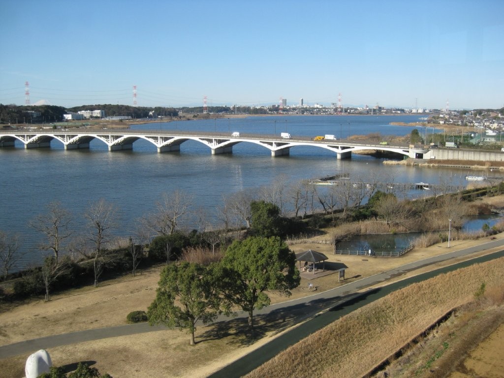 水の館展望室からの手賀沼.jpg