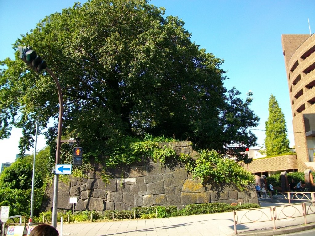 集　合／ 外濠公園（市ケ谷）（JR総武線市ケ谷駅2分）　　　　　　　　　　　　　　　　　　　　　　　　　　　　　　　　　　　　　　　 　解　散／12時30分頃　数寄屋橋公園（JR山手線有楽町駅銀座口5分）への地図